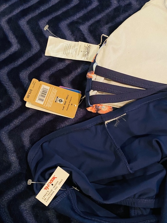 Floral Navy Two-Piece Swim Set - Floral Top patagonia & Navy Bottom generic bran - Picture 3 of 3